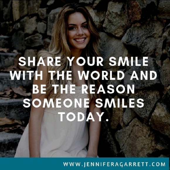 Meet your Posher 🙋‍♂️ - Picture 7 of 11